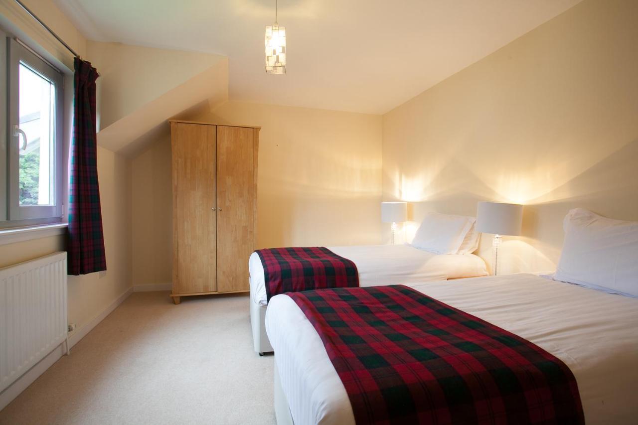 Loch Ness Abbey Cottages Fort Augustus Exterior photo